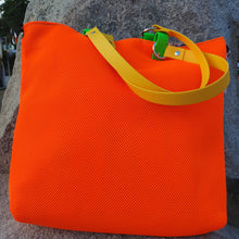 Cargar imagen en el visor de la galería, Bolso Esther Williams Rosa Neón