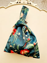Cargar imagen en el visor de la galería, BOLSO JAPONÉS YOKO OGAWA MODELO TERCIOPELO FLORAL