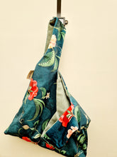Cargar imagen en el visor de la galería, BOLSO JAPONÉS YOKO OGAWA MODELO TERCIOPELO FLORAL