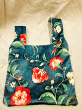 Cargar imagen en el visor de la galería, BOLSO JAPONÉS YOKO OGAWA MODELO TERCIOPELO FLORAL