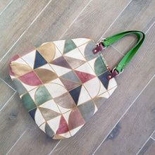 Cargar imagen en el visor de la galería, Bolso de tela artesanal y exclusivo Bruna y Olvido