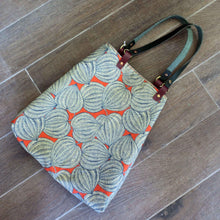 Cargar imagen en el visor de la galería, Bolso de tela mujer reversible Bruna y Olvido