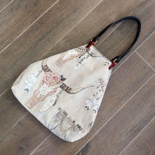 Cargar imagen en el visor de la galería, bolso tela reversible artesanal Bruna y Olvido