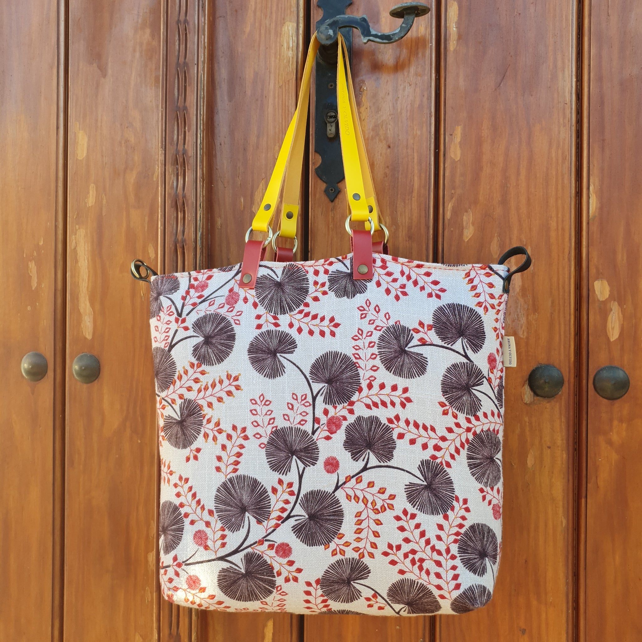 Bolsos: Una solución de accesorio versátil que satisface las necesidades  del estilo de vida moderno, image size:2048x2048