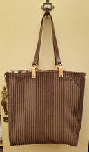 Cargar imagen en el visor de la galería, BOLSO PANA MARRÓN CHOCOLATE
