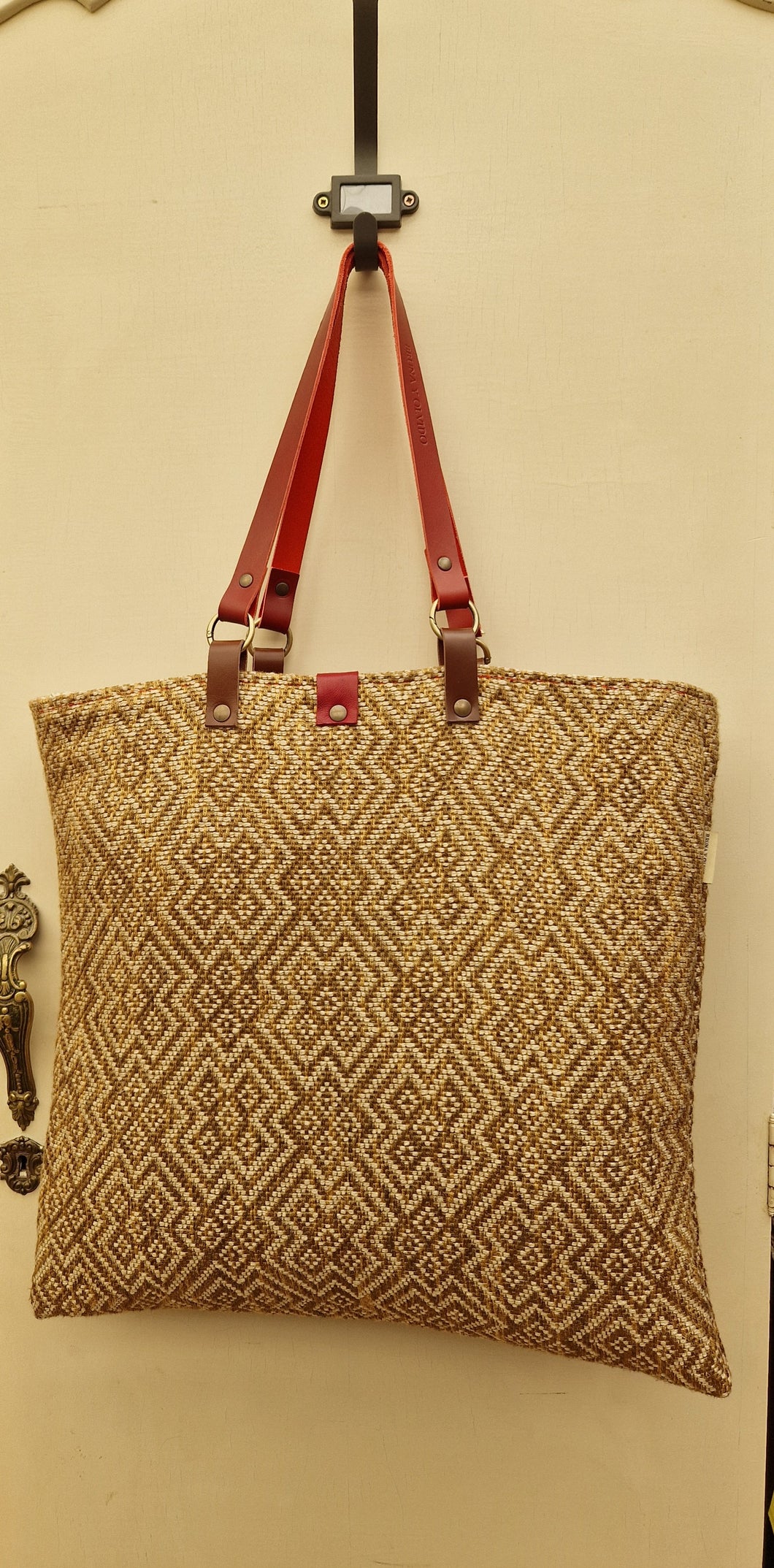 BOLSO DORADO SERIE ESPECIAL